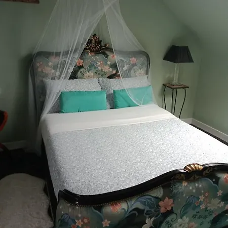 Homestay Stuard Maison Saint-Gilles-des-Marais